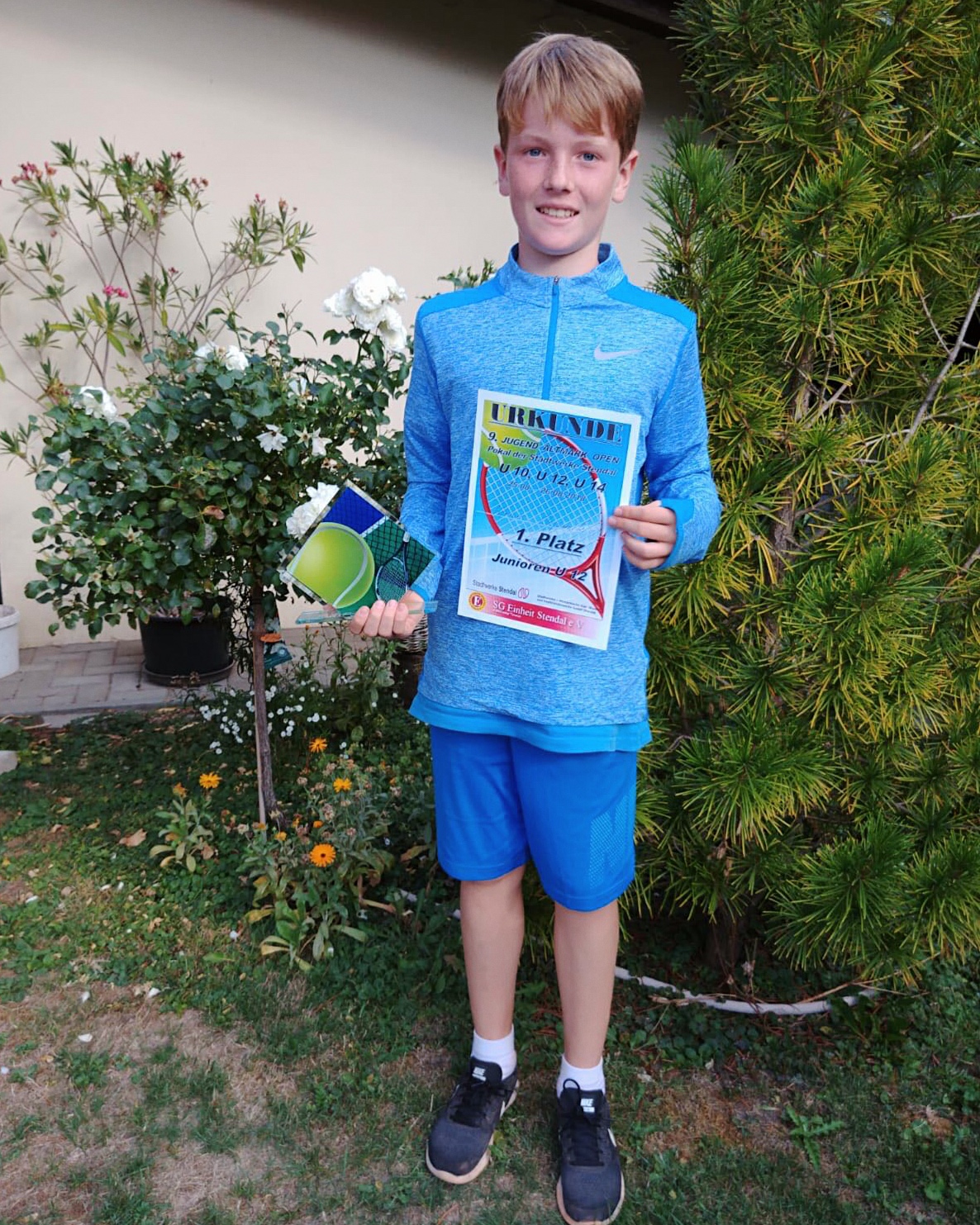 Hannes Stephanik aus unserem Junior-Team feiert seinen ersten großen Titel