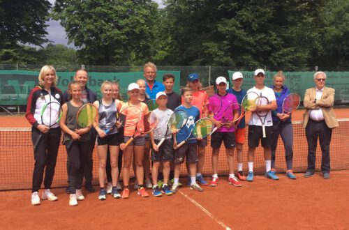 TCM-Junior-Team beim Leistungslehrgang des TSA mit Bundestrainerin Claudia Kohde-Kilsch