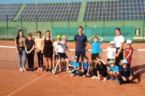 Goldener Oktober sorgt für Tennis unter freiem Himmel beim Ballplanet Herbstcamp auf der Tennisanlage des 1. TC Magdeburg