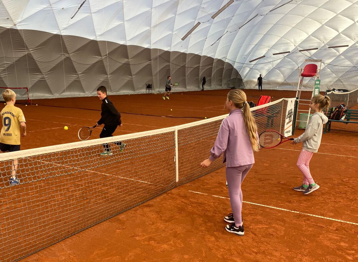 1.tcmagdeburg-traglufthalle-tennispunktspiele